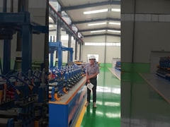 อุปกรณ์ประสิทธิภาพสูง ERW เครื่องท่อเหล็ก 6-32mm OD PLC การควบคุม