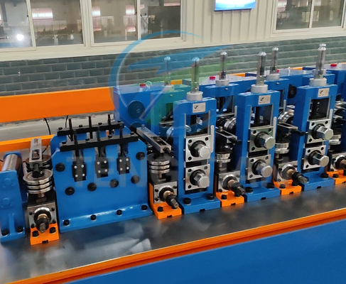 เครื่องผลิตท่อเหล็กคาร์บอน 200KW HF เครื่องเชื่อมโซลิดสเตต