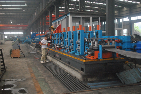 50x50-140x140mm เครื่องทําเหล็กคาร์บอน ความละเอียดสูง Square Tube Mill