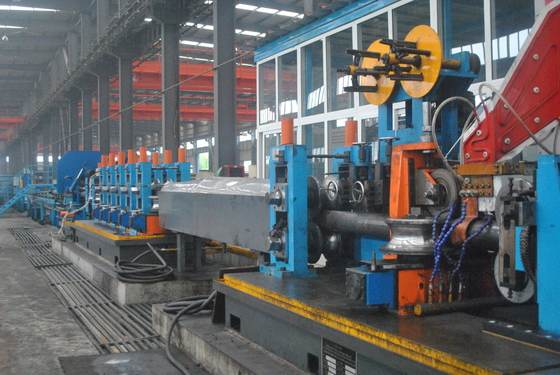 50x50-140x140mm เครื่องทําเหล็กคาร์บอน ความละเอียดสูง Square Tube Mill