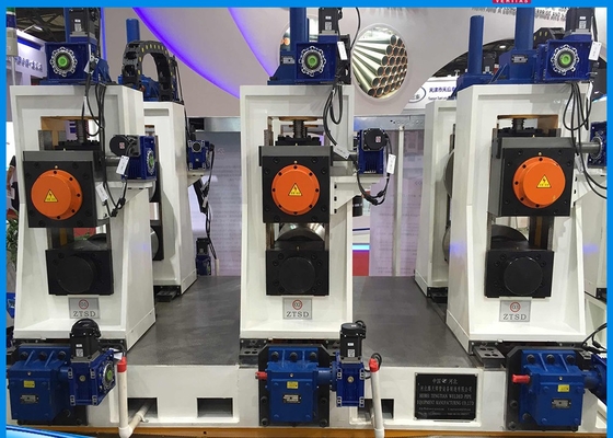 Square Tube Erw Pipe Mill ความเร็วสูง เต็มอัตโนมัติการปรับ servo