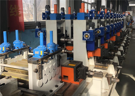 Gi Profile Shape สี่เหลี่ยม 20 * 20 Roller Automatic Tube Mill