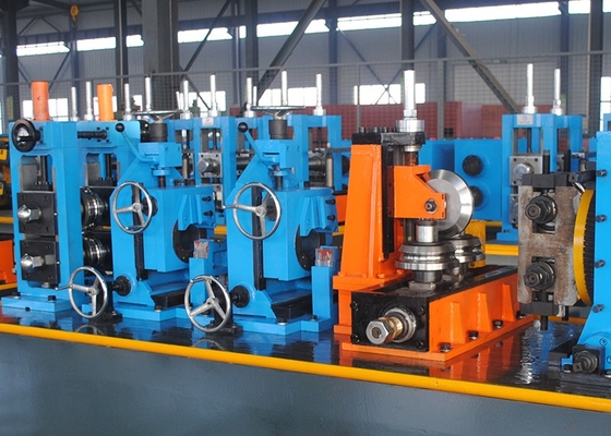 เครื่องทำโรงสีท่อเหล็กคาร์บอนตะเข็บตรงความถี่สูง Erw
