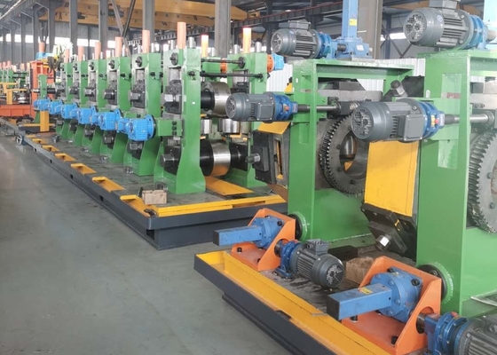 114Mm รวดเร็วเปลี่ยนม้วน ความถี่สูง Tube Mill สายตรงเหล็ก