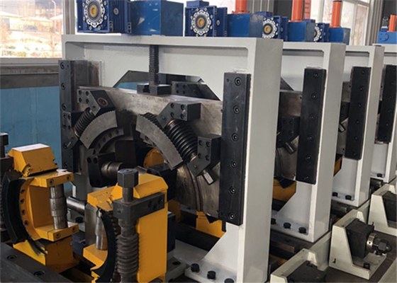 เครื่องบดท่อความแม่นยํา Anodizing Roll Forming Tube Mill สําหรับเฟอร์นิเจอร์ Od 32mm-89mm
