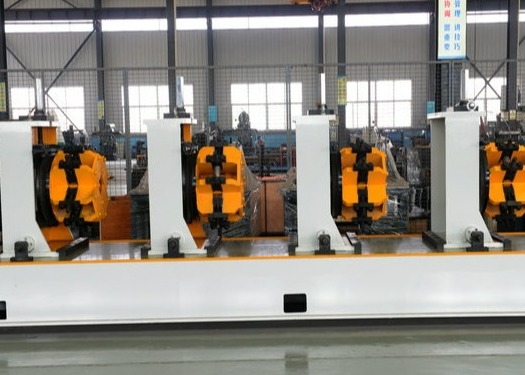 เครื่องเลื่อยวงเดือนก่อสร้าง 19 มม. - 76 มม. เครื่องทำท่อโรงสีหลอดอัตโนมัติ