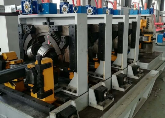 380v / 50hz เซอร์โวอัตโนมัติท่อ Milll ท่ออุตสาหกรรมสําหรับเหล็กอ่อน