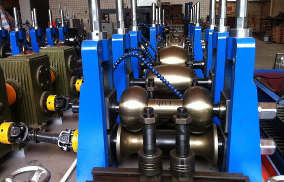 เครื่องทําท่อโลหะที่สามารถเจาะได้ 80m/min