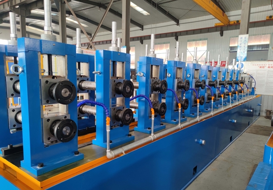 สีฟ้า ความถี่สูง การปั่นท่อสี่เหลี่ยม Mill 120m / Min รวดเร็วการเปลี่ยน Mill
