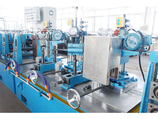 เครื่องทําท่อเหล็กที่ประสิทธิภาพดี ท่อโรงงานมืออาชีพ ISO การรับรองอัตโนมัติ