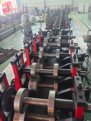 เครื่องทําท่อเหล็กประสิทธิภาพ การตัดไฮดรอลิก ความเร็ว 15-20m / นาที