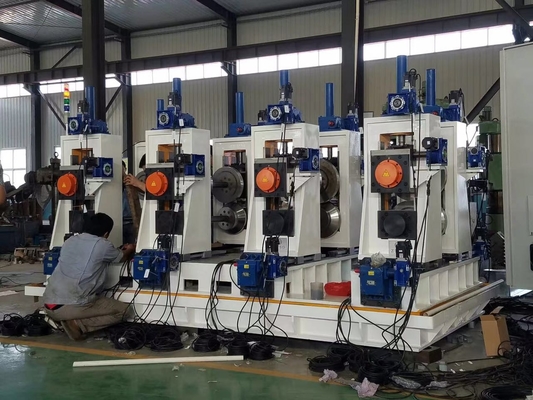 เครื่องท่อควบคุมไฟฟ้าความหนา 5.0 มม. การรับรอง CE Square Tube Mill