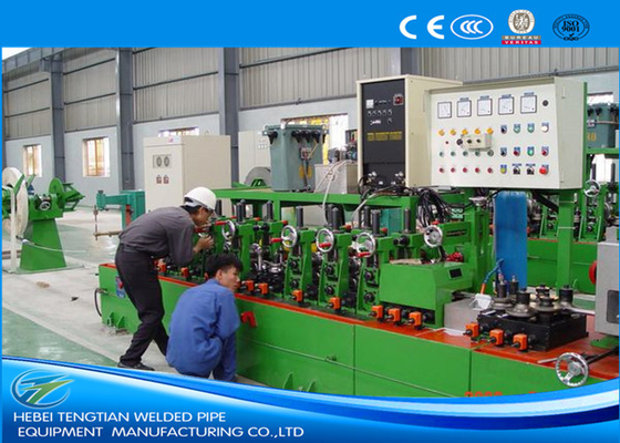 เครื่องจักรทําท่อสี่เหลี่ยมแบบอัตโนมัติเต็มที่ เครื่องยนต์ 11KW ผลิตสูง