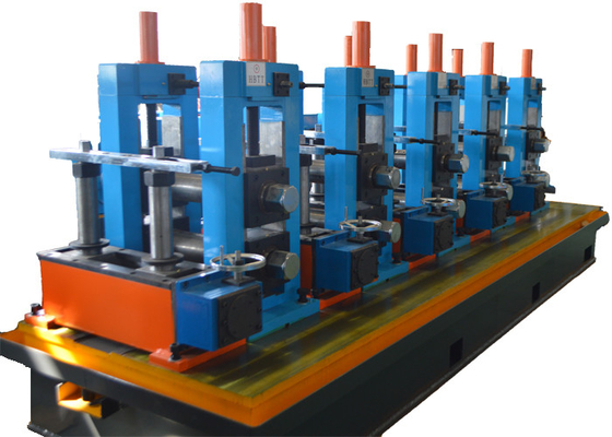 เครื่องทำท่อผลผลิตสูงด้วยความเร็วในการขึ้นรูป 30-60m / นาที Square Tube Mill