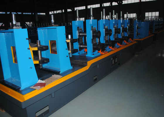 สายการผลิตท่ออุตสาหกรรม Hf Tube Mill 380V/440V ความยาว 4-8m