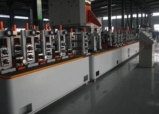 Precision Tube Mill ราวบันไดสแตนเลสความแม่นยำสูงความเร็วท่อ / โรงสีท่อ 20 ม. / นาที