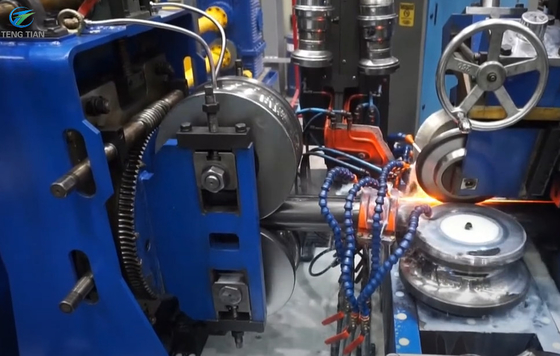 ERW Pipe Mill การเชื่อม HF Run Out Table ปรับขนาดได้สำหรับท่อจ่ายพลังงาน