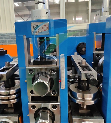 เครื่องผลิตท่อเหล็กคาร์บอน 200KW HF เครื่องเชื่อมโซลิดสเตต