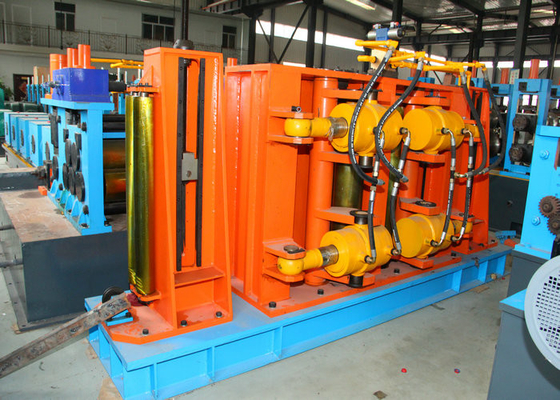 อัตโนมัติ กว้าง 13-50 x 0.6-2 มิลลิเมตรแผ่นเหล็ก Tube Mill เครื่องจักรกลโรงงานเครื่องจักรในการทําท่อสี่เหลี่ยม