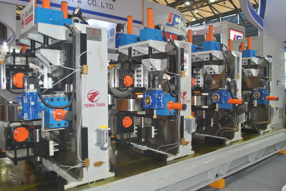 380Volt 60-120m / นาที 9.0 มม. สายการผลิตท่อเครื่องทำท่อ