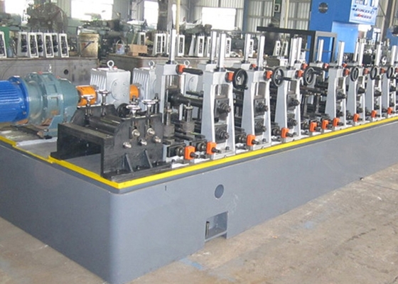 เครื่องทําท่อเหล็กปั่นความถี่สูง Cnc 12mm MS Tube Mill Machine