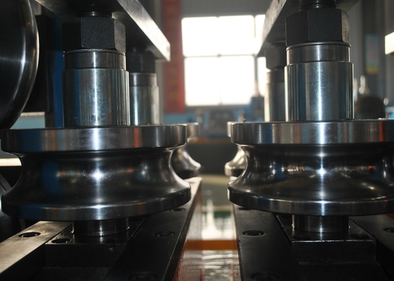 เครื่องบดท่อปั่นความถี่สูง 1.0mm-3.25mm ความหนาผนัง เหล็ก 21.3mm-33.7mm
