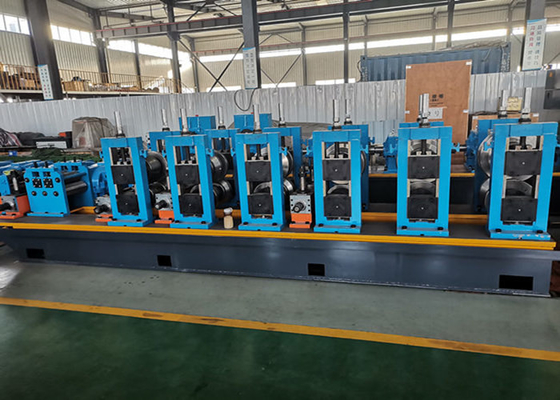 โรงสีท่อเชื่อมความถี่สูงขึ้นรูปท่อสี่เหลี่ยมเหล็กชุบสังกะสีโดยตรง