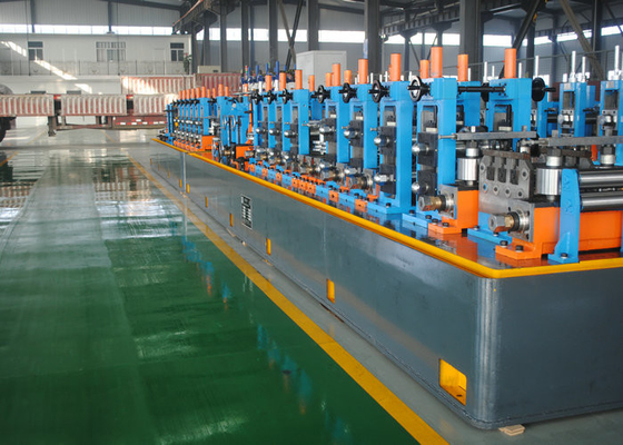สายการผลิตท่อเหล็กเชื่อมอัตโนมัติ / ERW เครื่องโรงงานหลอด