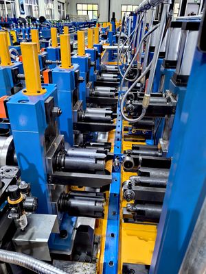 สายการผลิตท่อ Mill เครื่องปั่นเหล็กคาร์บอน อุปกรณ์ความถี่สูง ERW เครื่องทํา Φ114-Φ273 สายท่อปั่นความแม่นยําสูง
