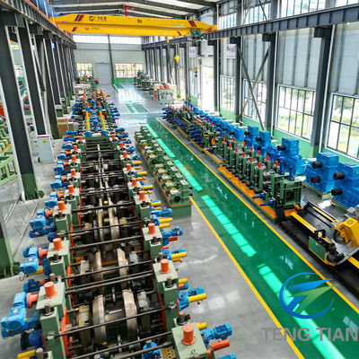 โรงงานผลิตท่อเหล็กสี่เหลี่ยมจัตุรัส 100X100-200X200 ความแม่นยำสูง