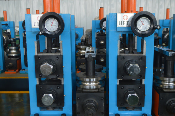 เครื่องบดท่อ ERW อัตโนมัติสําหรับท่อเหล็กก๊าบอน 25-76 มม.