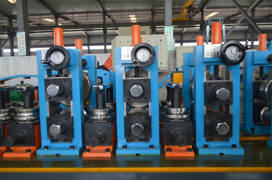 โรงงานแปรรูปหลอด ERW สายเหล็กคาร์บอนความถี่สูง 25-76mm